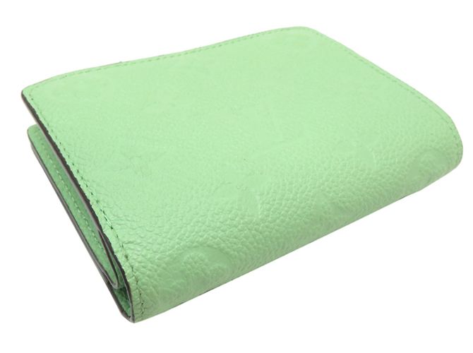 Louis Vuitton Portefeuille Claire Wallet Verde - vista 3