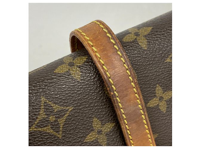 Sac à épaule Louis Vuitton Monogram Chantilly PM Marron - vue 12