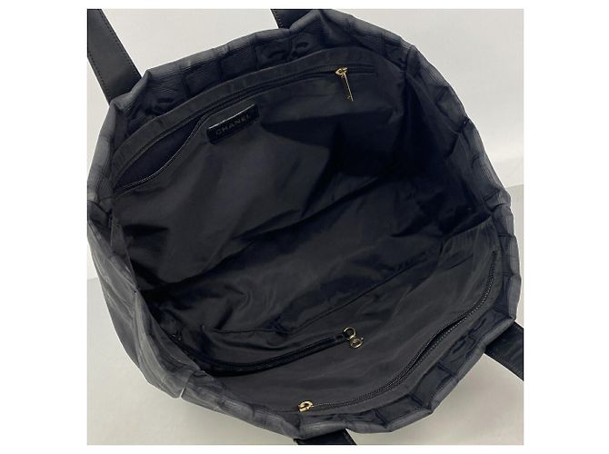 Chanel New Travel Nylon Tote Bag Schwarz - Ansicht 4