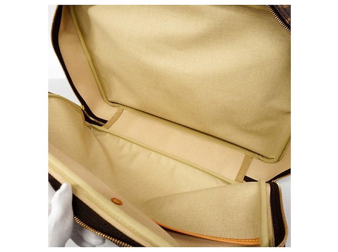 Bolsa Louis Vuitton Boston Monogram Alizé 24H Marrom - vista 4