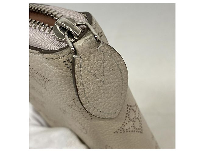 Cartera Zippy Louis Vuitton Mahina Castaño - vista 7
