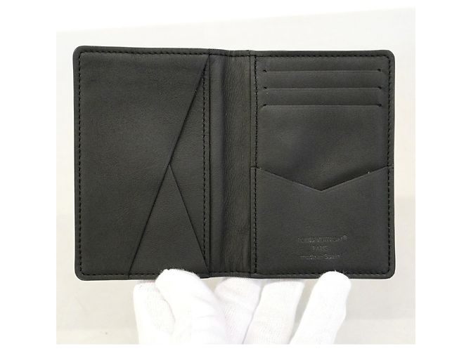 Organizer Louis Vuitton Monogram Shadow Card Case Nero - vista 4