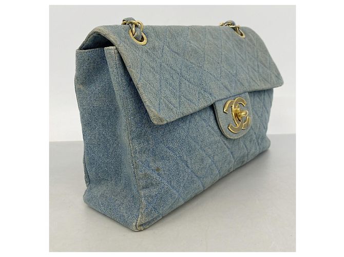Bolso de hombro Chanel de denim azul - vista 2