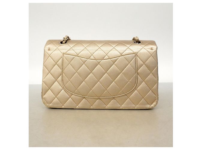 Borsa a tracolla Chanel Matelassé in Champagne Gold D'oro - vista 11