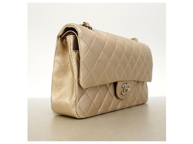 Borsa a tracolla Chanel Matelassé in Champagne Gold D'oro - vista 2