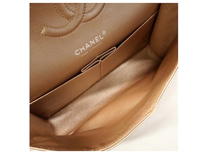 Borsa a tracolla Chanel Matelassé in Champagne Gold D'oro - vista 4