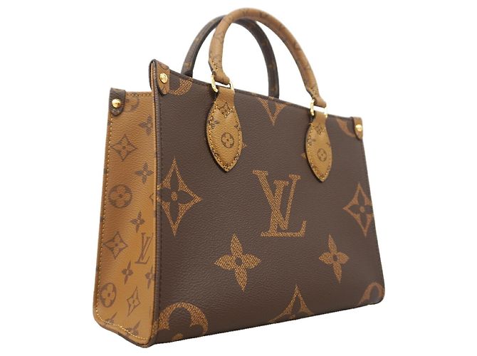 Borsa Louis Vuitton Monogram Giant Reverse OnTheGo PM Marrone - vista 2