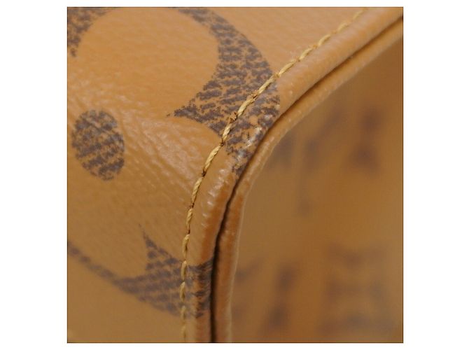 Borsa Louis Vuitton Monogram Giant Reverse OnTheGo PM Marrone - vista 7