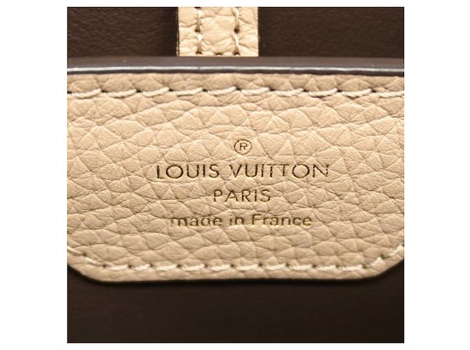 Borsa Louis Vuitton Capucines MM - vista 5