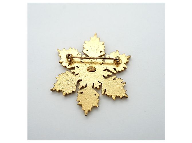 Broche Chanel Bege e Dourado - vista 5