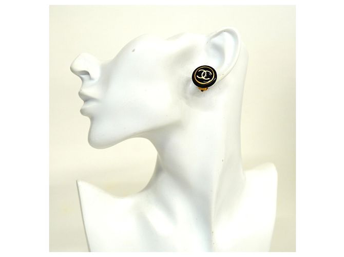 Chanel Coco Mark Circle Clip-On Ohrringe Schwarz Weiß Golden - Ansicht 5