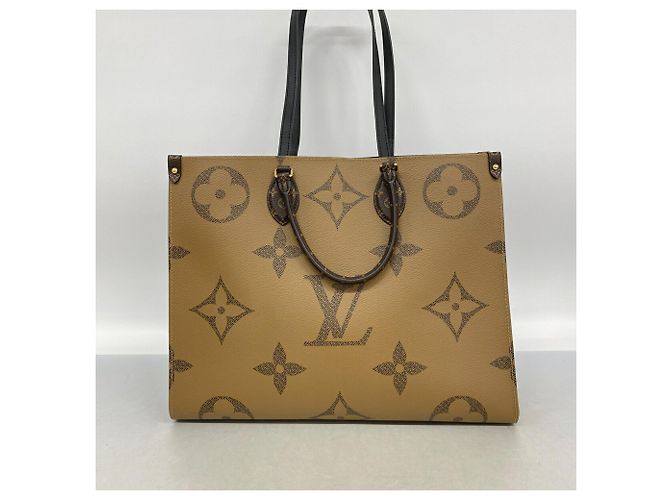 Louis Vuitton Monogram Giant Reverse OnTheGo GM Tote Bag Braun - Ansicht 11