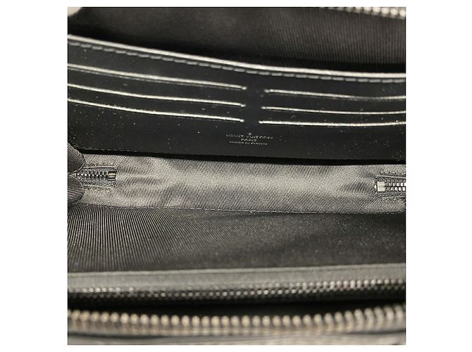Louis Vuitton Monogram Eclipse Soft Trunk Wallet Shoulder Bag Noir - vue 4
