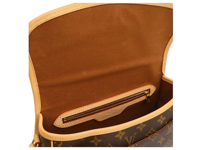 Bolsa de Ombro Louis Vuitton Monogram Sologne Marrom - vista 7