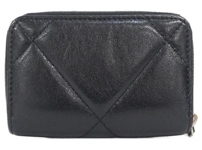 Chanel 19 Coin Case Black Leather - view 2