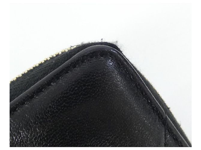 Chanel 19 Coin Case Black Leather - view 4