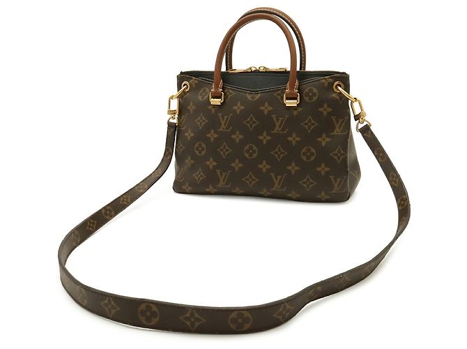 Borsa Louis Vuitton Monogram Pallas BB in Noir Nero - vista 3