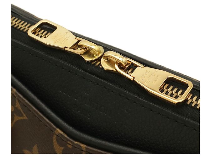 Borsa Louis Vuitton Monogram Pallas BB in Noir Nero - vista 7