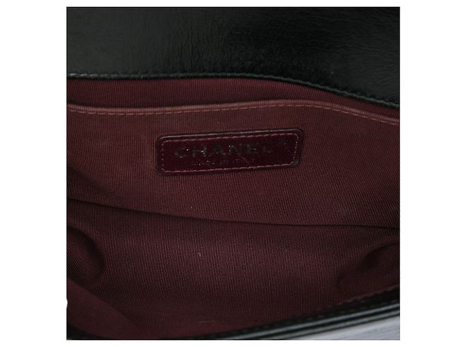 Chanel Black Small Quilted Glazed Calfskin Chained Boy Flap Nero - vista 4