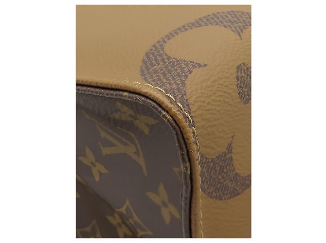 Louis Vuitton Brown Monogram Reverse Giant OnTheGo MM Castaño - vista 6