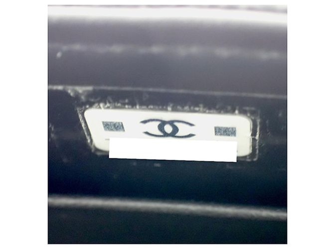 Porta-telemóvel com aba Chanel Black Caviar Coco First com corrente Preto - vista 11