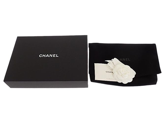 Porta-telemóvel com aba Chanel Black Caviar Coco First com corrente Preto - vista 16