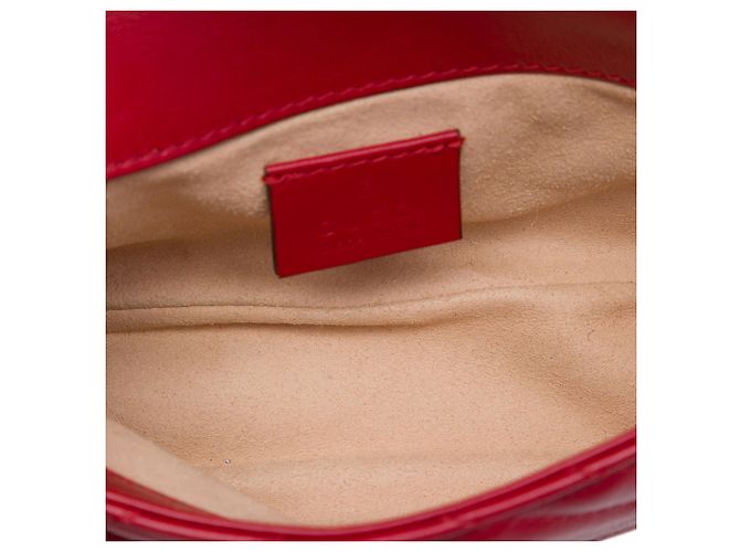 Gucci Red Mini GG Marmont gesteppte Leder-Umhängetasche mit Klappe Rot - Ansicht 4
