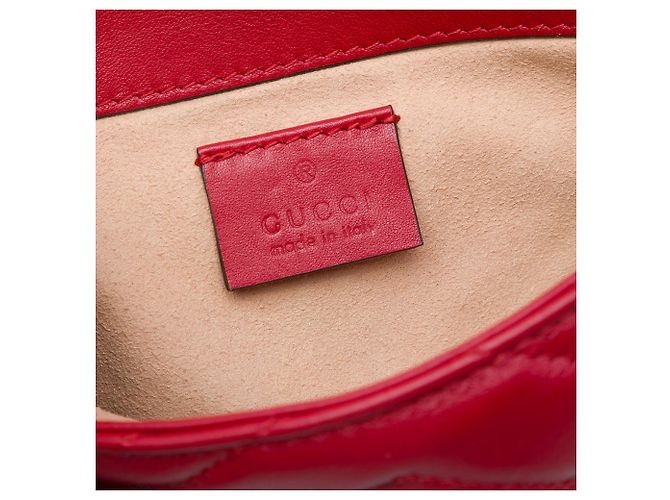 Gucci Red Mini GG Marmont gesteppte Leder-Umhängetasche mit Klappe Rot - Ansicht 5
