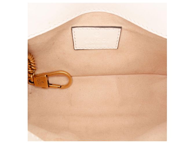 Borsa a tracolla Gucci Mini GG Marmont in pelle di vitello matelassé bianca Bianco - vista 4