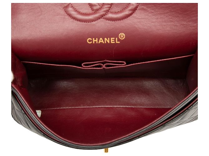 Chanel Black Medium Classic Lambskin Double Flap Noir - vue 4