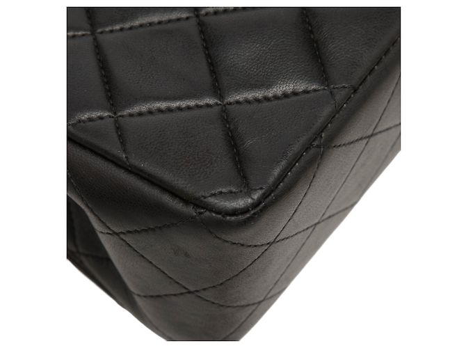 Chanel Black Medium Classic Lambskin Double Flap Noir - vue 6