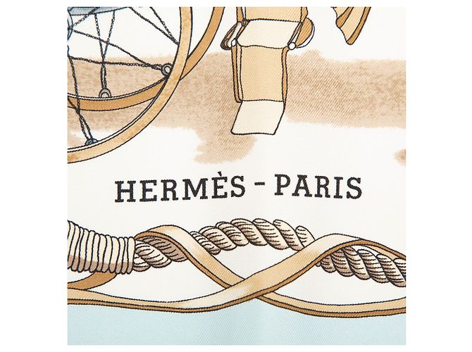 Hermès White Musee Silk Scarf 90 Cream - view 3