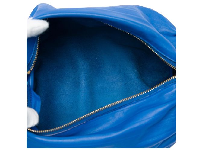Bolso de muñeca LOEWE de nappa plisado azul - vista 4