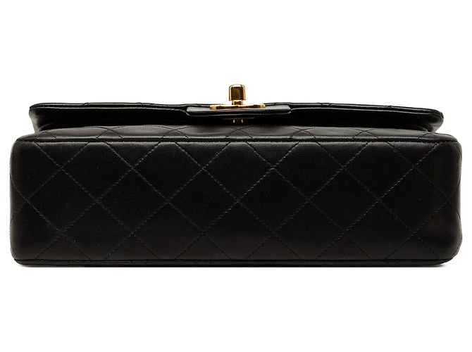 Chanel Black Small Classic Lambskin Double Flap Preto - vista 3