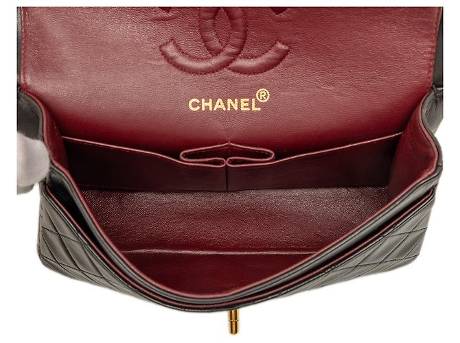 Chanel Black Small Classic Lambskin Double Flap Preto - vista 4