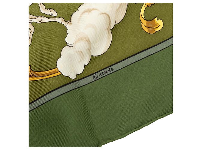 Pañuelo de seda Hermès Green Cosmos 90 Verde Verde oliva - vista 3