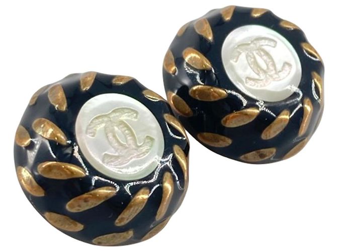 Orecchini a clip Chanel in resina nera CC e placcati oro Nero - vista 2