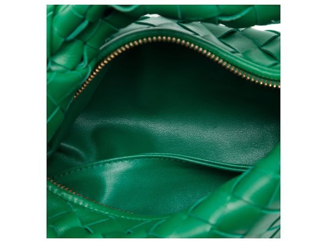 Bottega Veneta Mini Jodie in Nappa Intrecciato Verde - vista 4