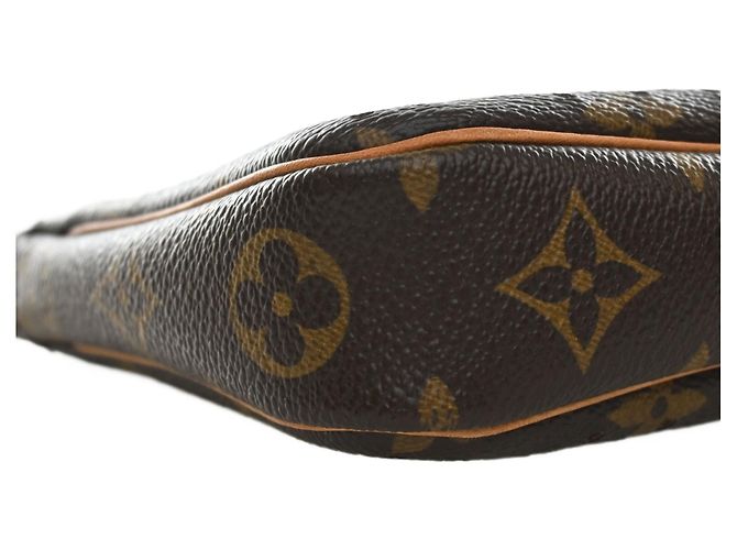 Louis Vuitton Brown Monogram Perforated Pochette Accessoires Marrom - vista 10