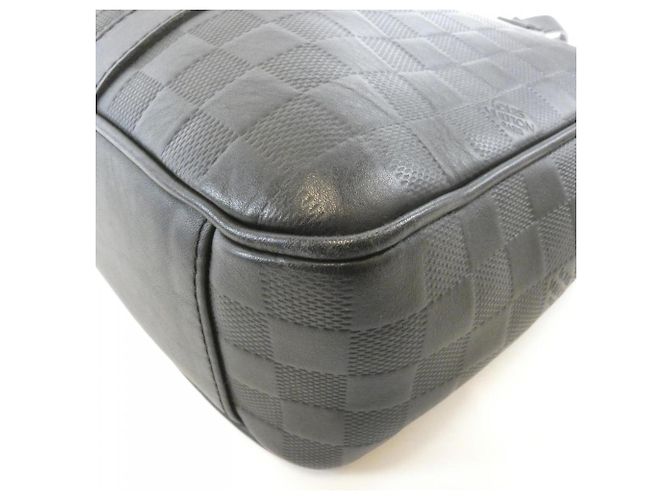 Bolsa Louis Vuitton Damier Infini Tadao PM Preto - vista 2