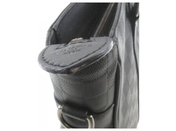 Bolsa Louis Vuitton Damier Infini Tadao PM Preto - vista 4