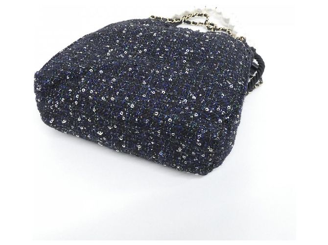 Borsa Chanel in tweed nero e blu navy - vista 3