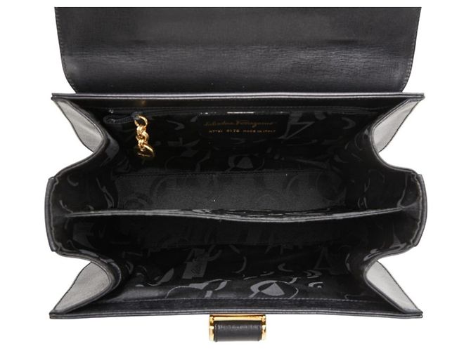 Borsa in pelle nera Salvatore Ferragamo Gancini - vista 8