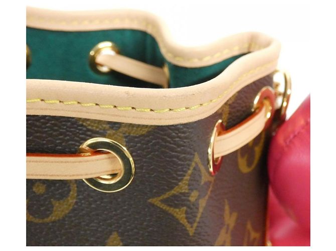 Louis Vuitton Monogram Nano Noe Handtasche Braun Fuschia - Ansicht 5