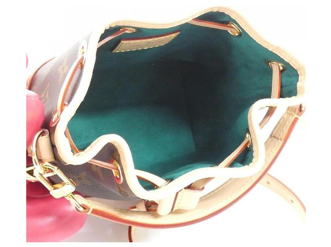 Louis Vuitton Monogram Nano Noe Handtasche Braun Fuschia - Ansicht 7