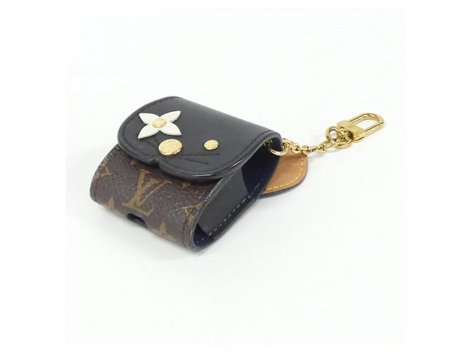 Louis Vuitton Monogram Etui Earphones Case - view 3