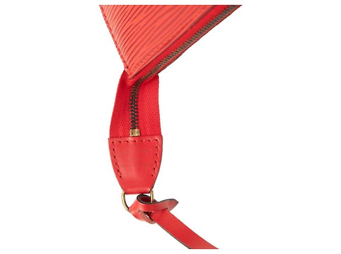 Louis Vuitton Epi Pochette Accessoires in pelle Castilian Red Rosso - vista 6