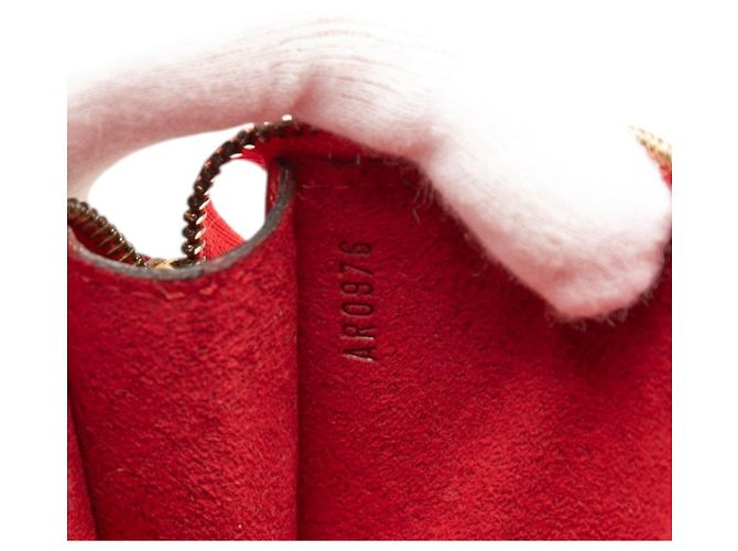 Louis Vuitton Epi Pochette Accessoires in pelle Castilian Red Rosso - vista 7