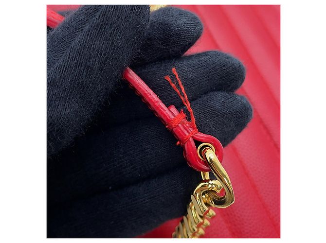 Portafoglio a catena Yves Saint Laurent Cassandra Classic Rosso - vista 13