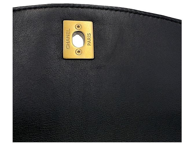 Borsa a tracolla Chanel Matelassé in pelle d'agnello stropicciata Nero - vista 10